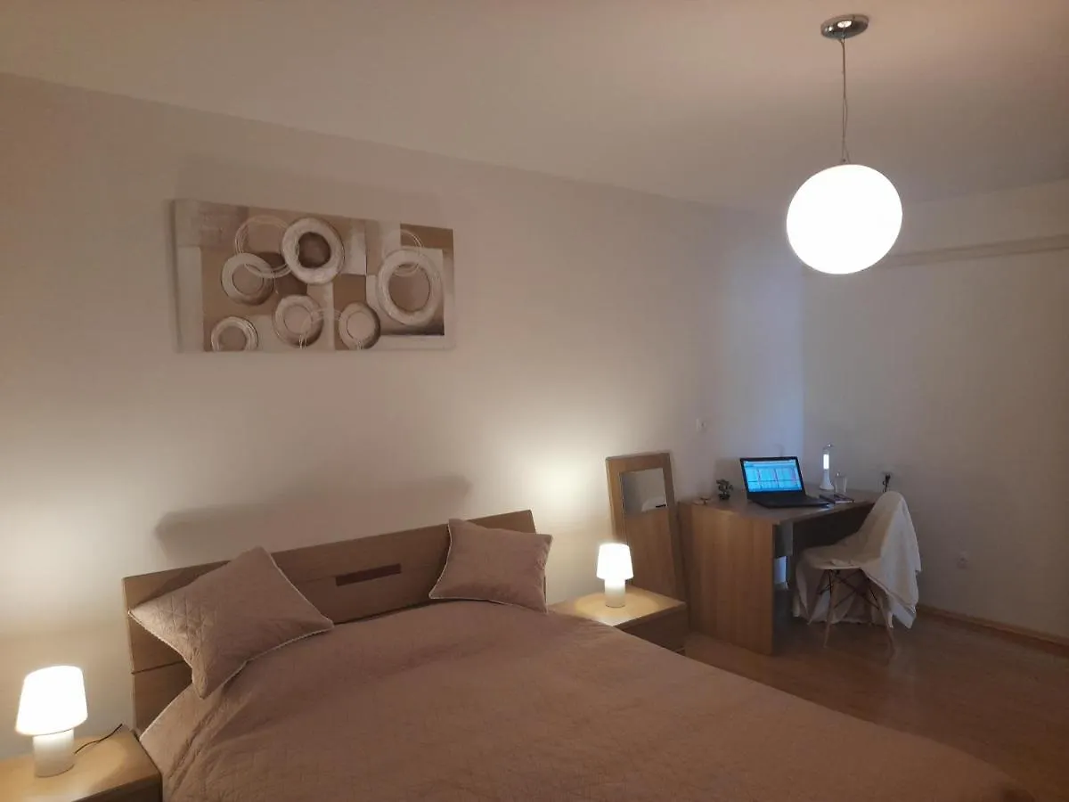 Mel&Stef, Charming House, Apartment With Private Swimming Pool Ideal For Family Vacation プーラ