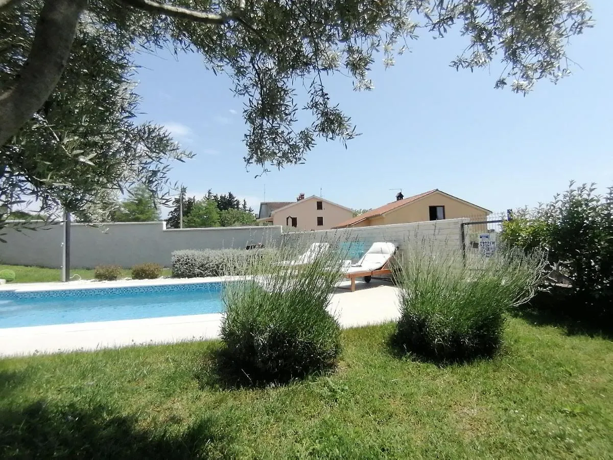 Mel&Stef, Charming House, Apartment With Private Swimming Pool Ideal For Family Vacation プーラ クロアチア