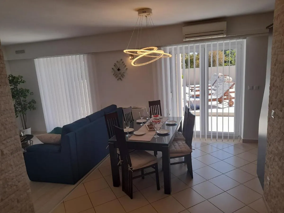 Mel&Stef, Charming House, Apartment With Private Swimming Pool Ideal For Family Vacation Pula 0*,  Croatia